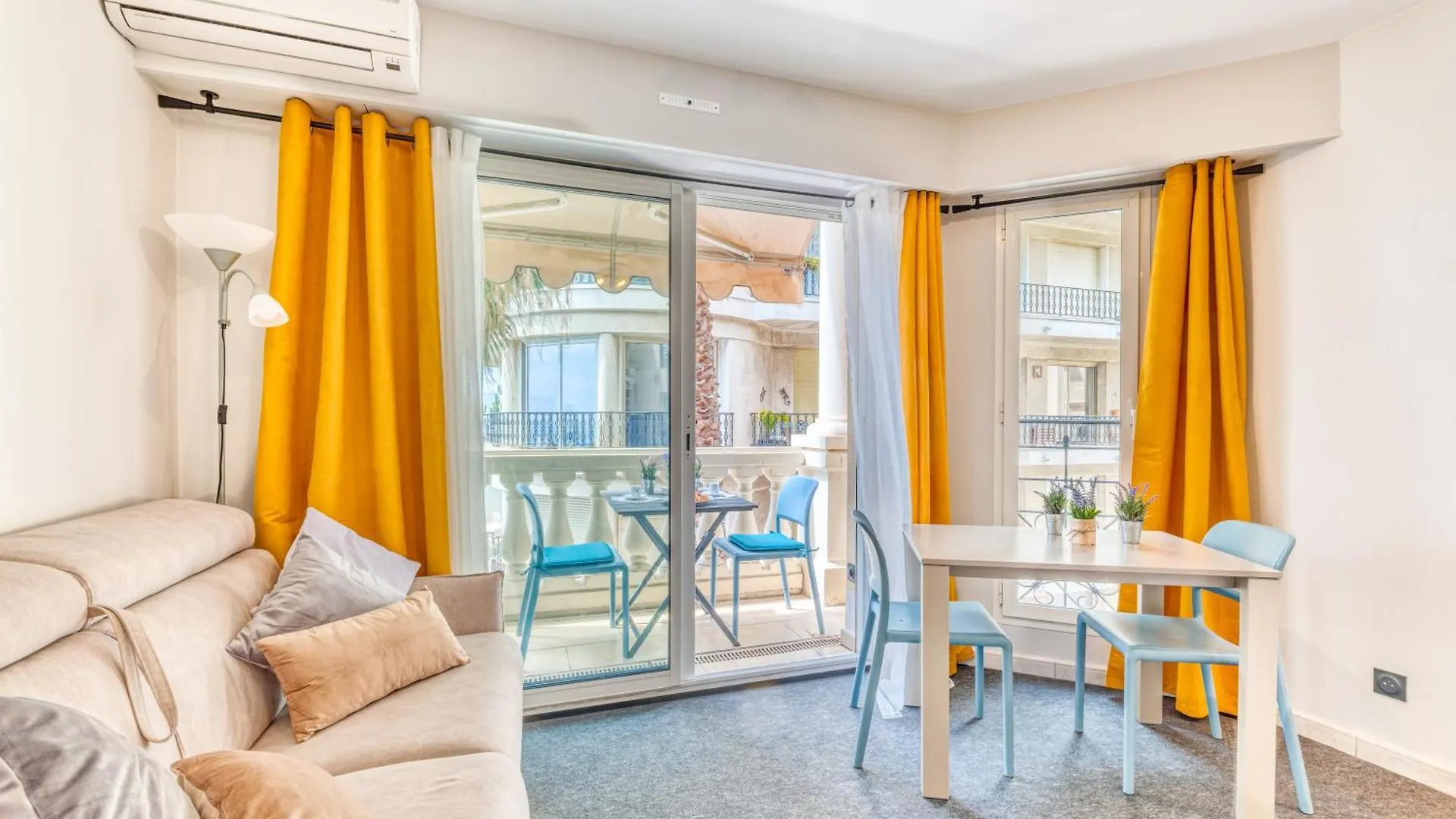 Victoria Beach - Happy Rentals Menton Apartmán