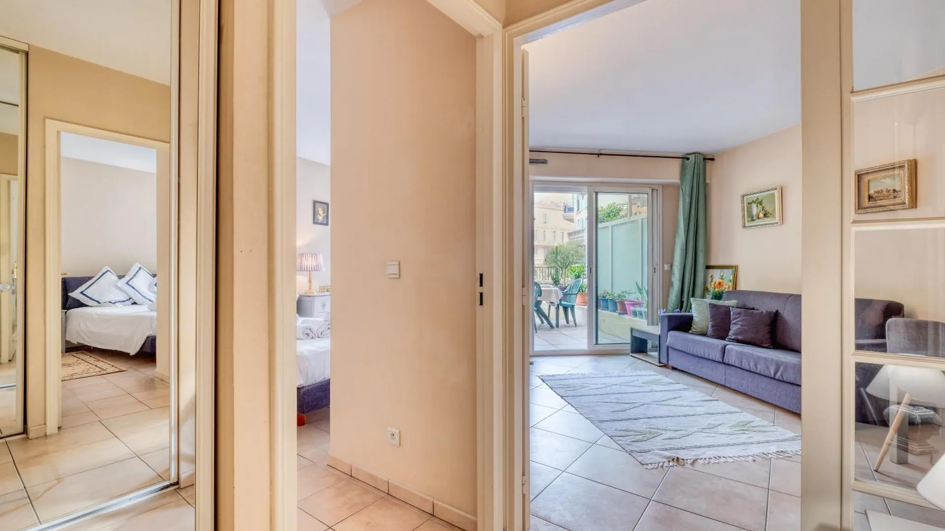 Victoria Beach - Happy Rentals Menton 0*,  Francie