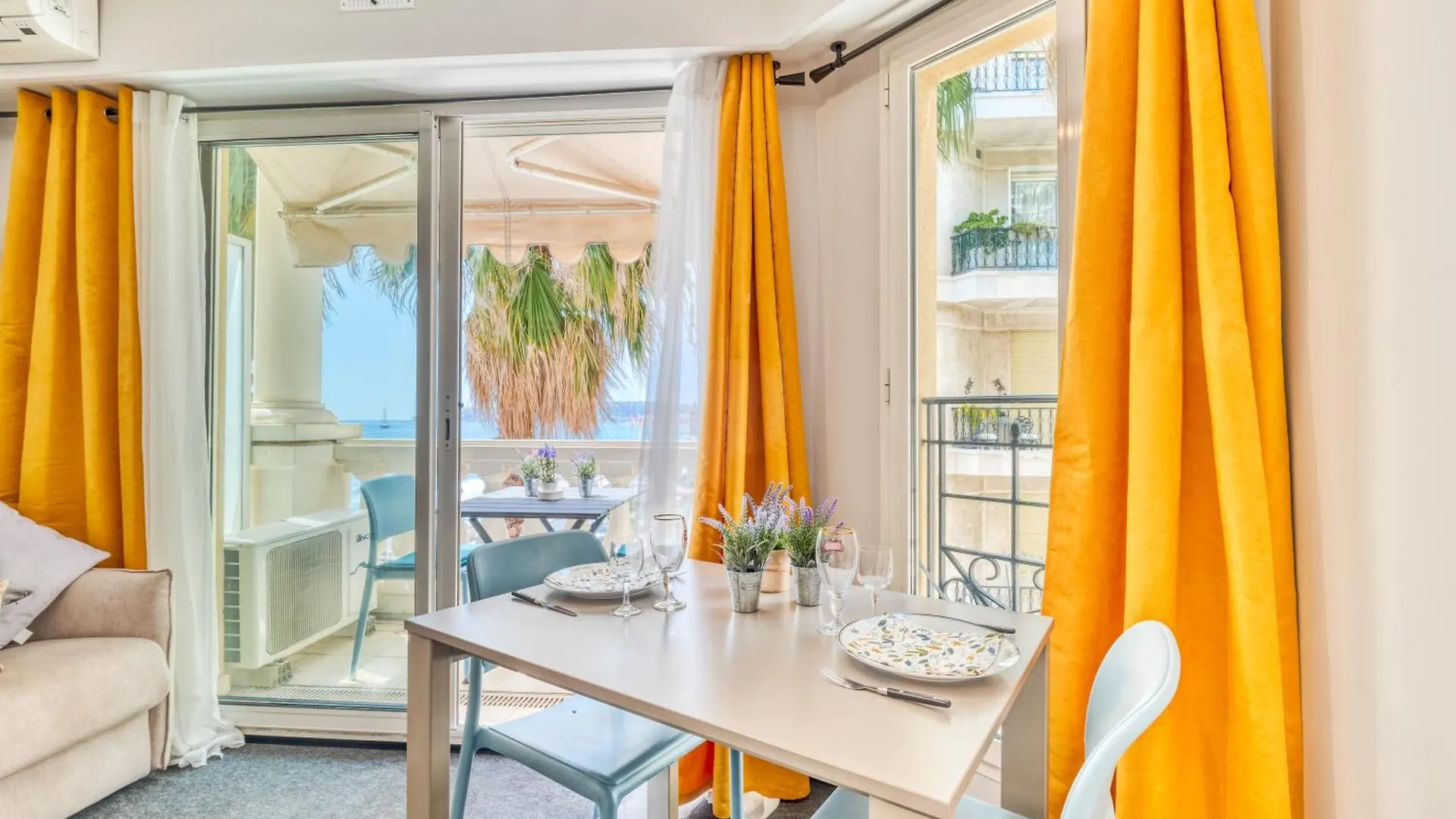 Victoria Beach - Happy Rentals Menton Apartment